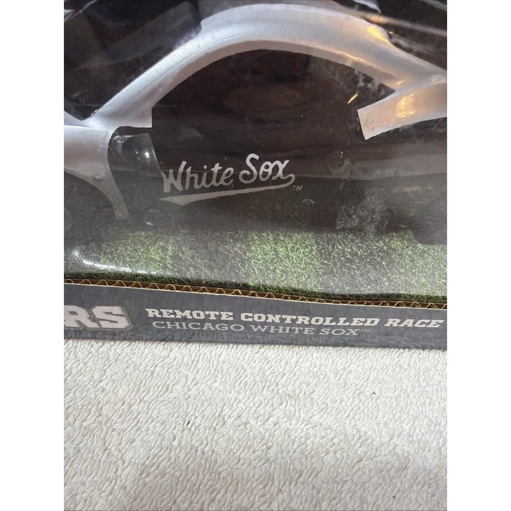 Stadium Racers Chicago White Sox Remote Controlled Race Car 1/18 Scale MLB